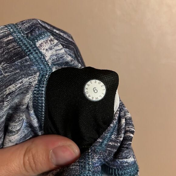 Lululemon Leggings - Picture 4 of 4